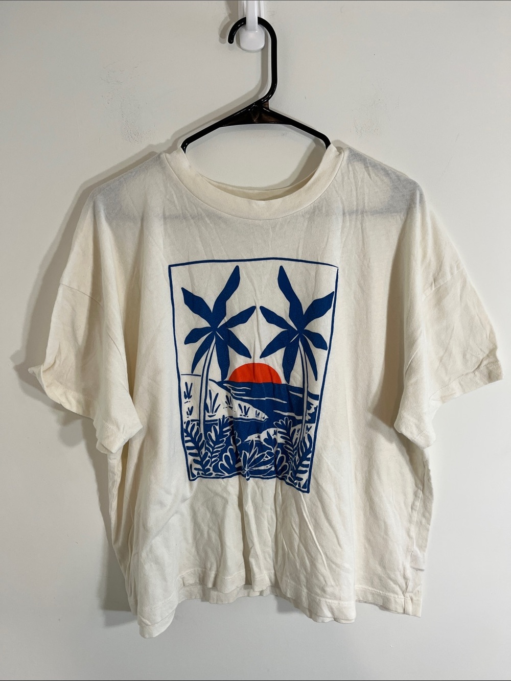 Universal Threads tropical t shirt Large
